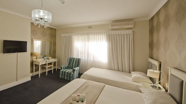 Russel Hotel 2