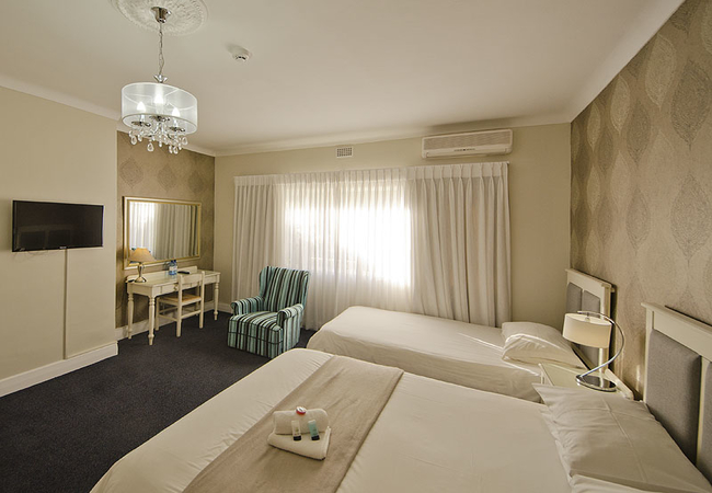 Russel Hotel 2