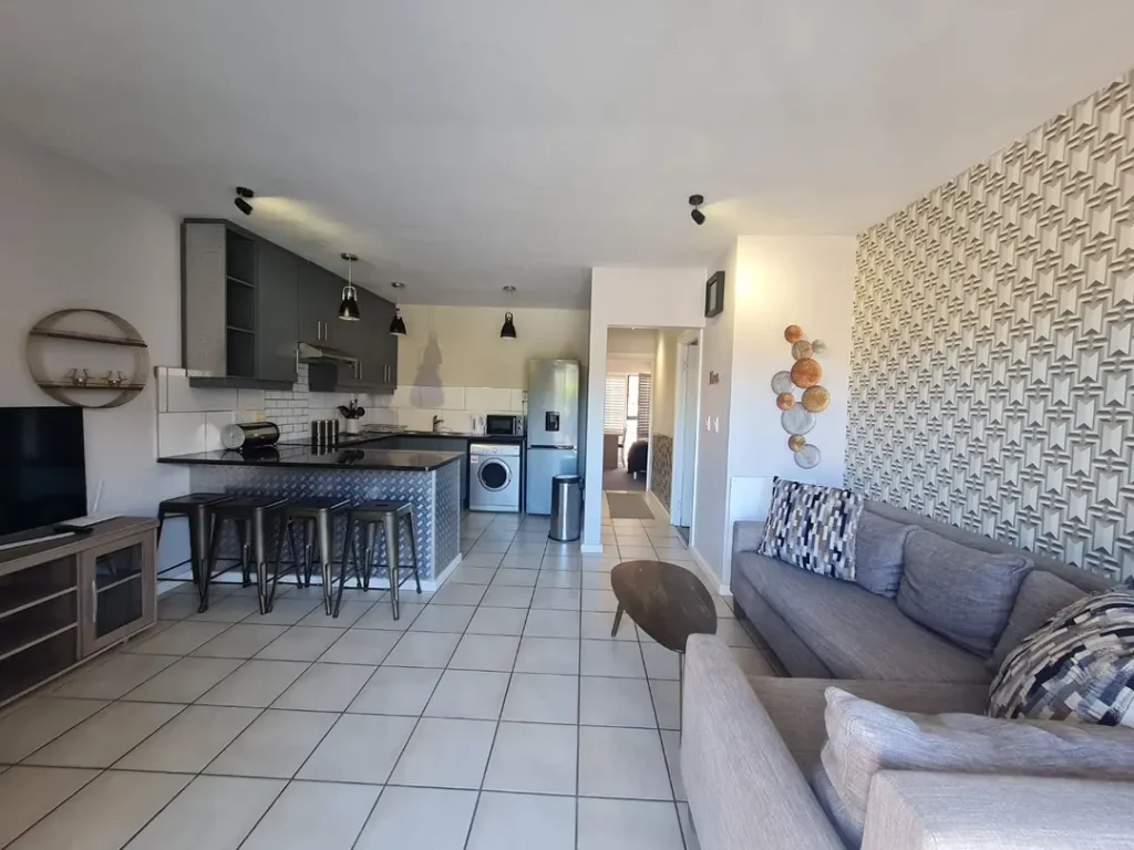 local Remax 2