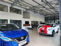 Nissan 4