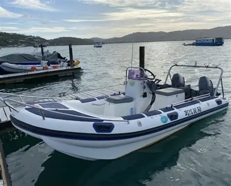boat hiring 5